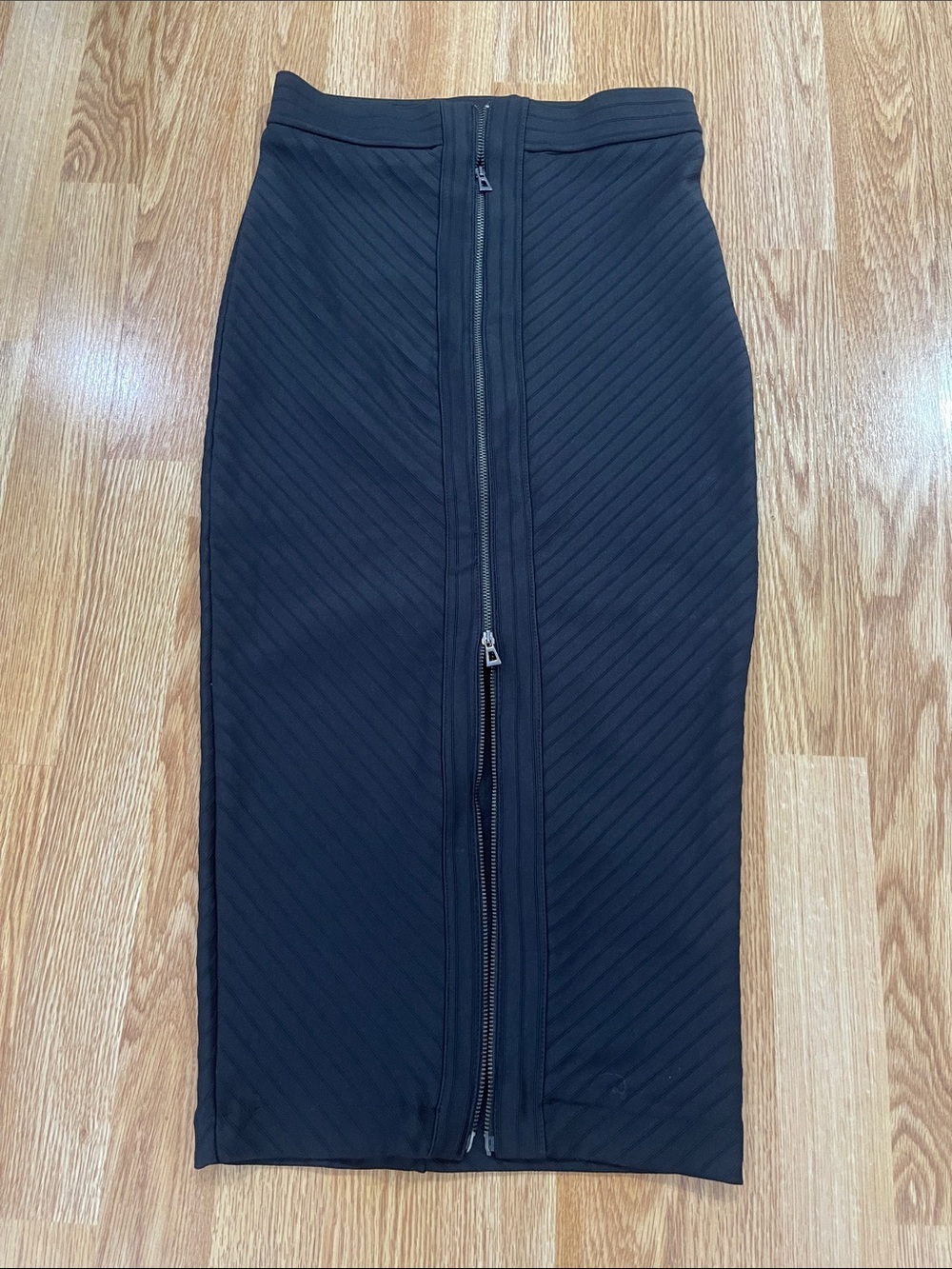 Zara Black Quilted Pencil Skirt with Front Zip